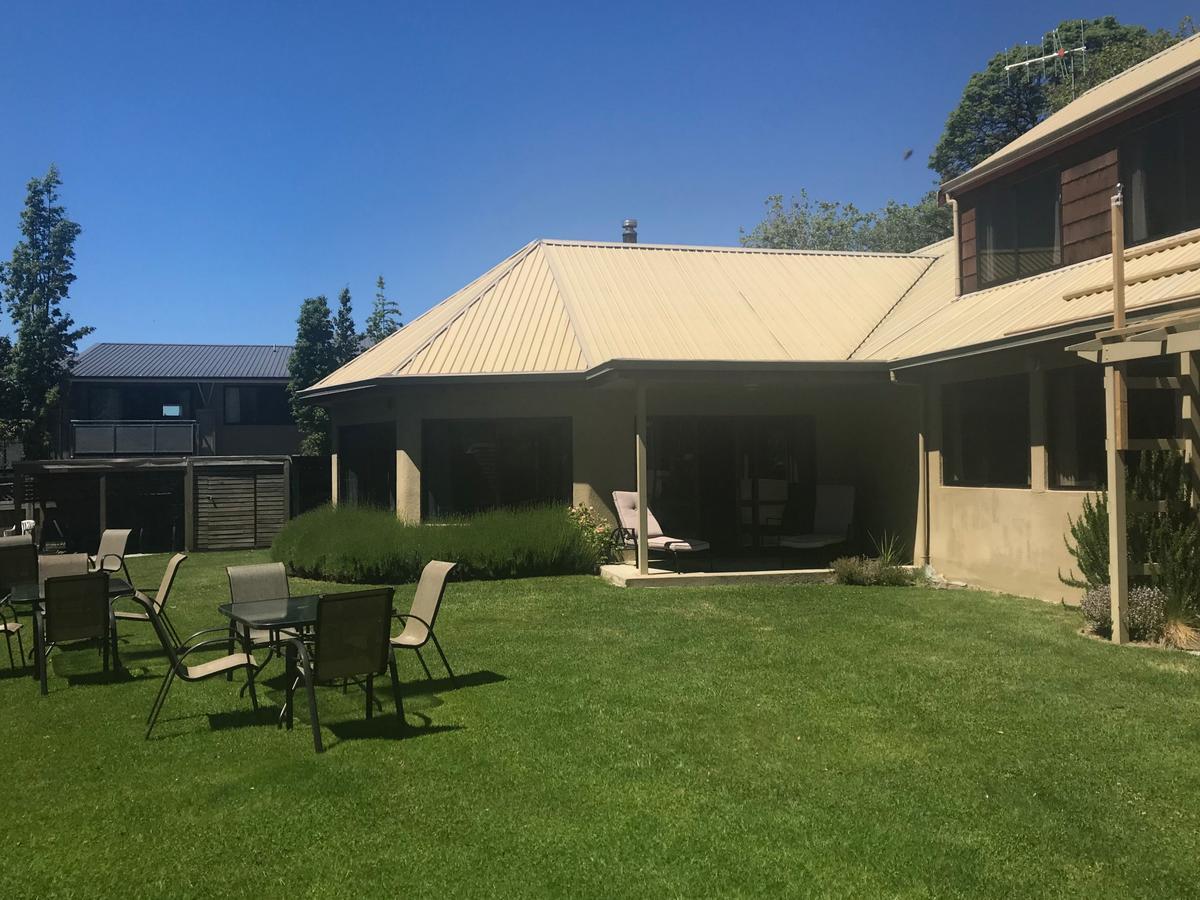 Altamont Lodge Wanaka Exterior photo